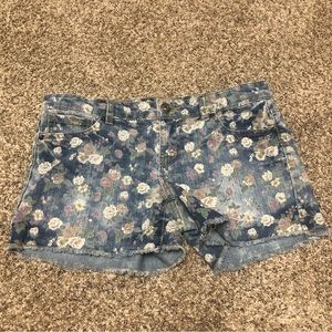 21 Denim Floral Roses Blue Jean Distressed Shorts size 29